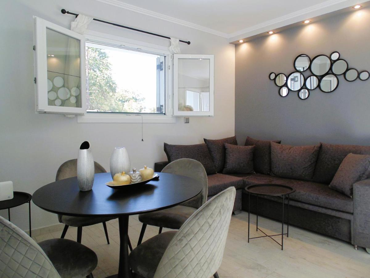 White Rose Apartment Potamos  ภายนอก รูปภาพ